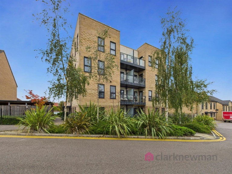 Iceni Square, Harlow, CM18
