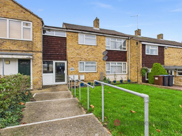 Little Pynchons, Harlow, CM18