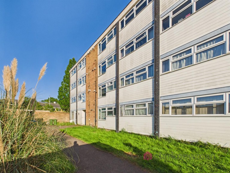 Halling Hill, Harlow, CM20