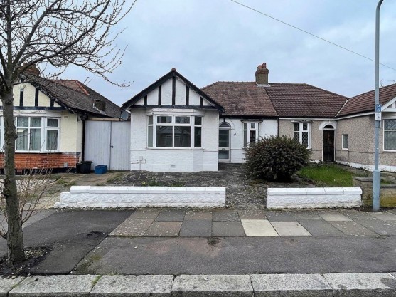 Kelston Road, Barkingside