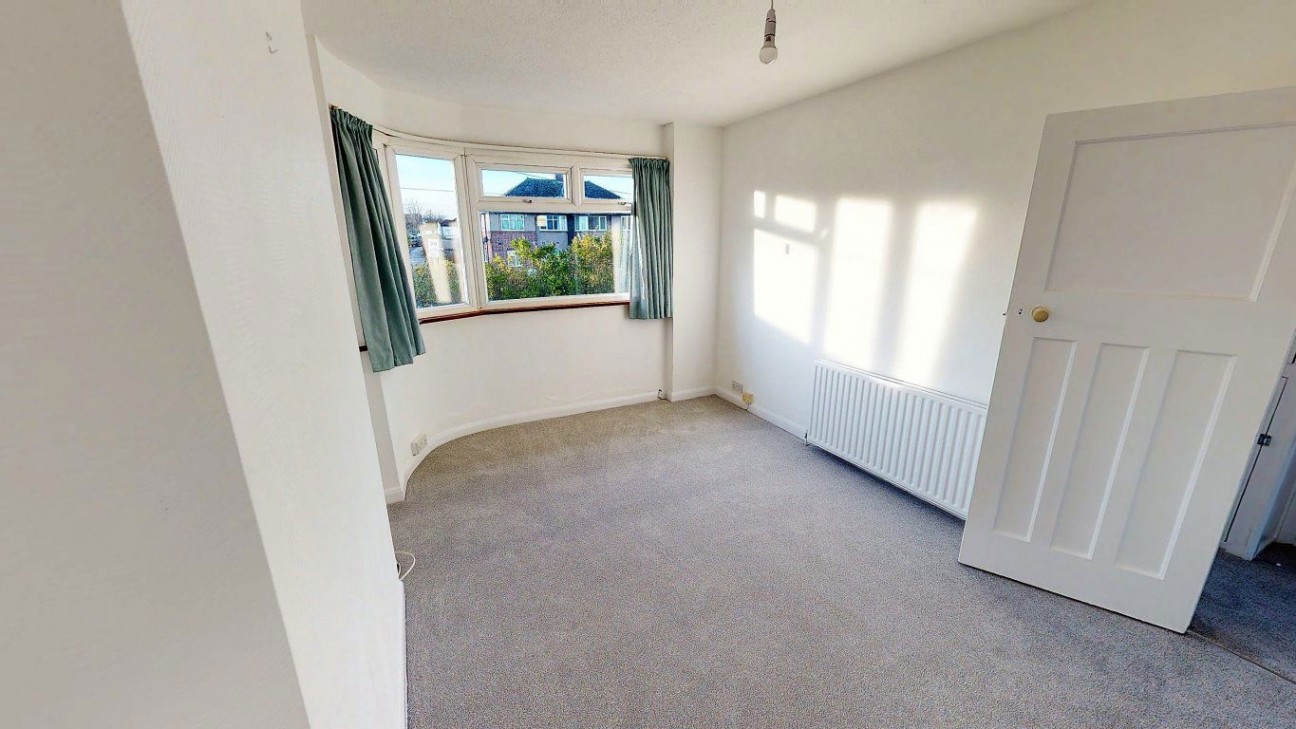 Fulwell Avenue, Clayhall