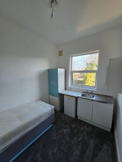 Aldborough Road South