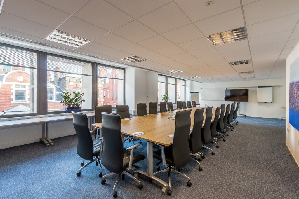 Long Acre, Covent Garden, WC2E 9LY