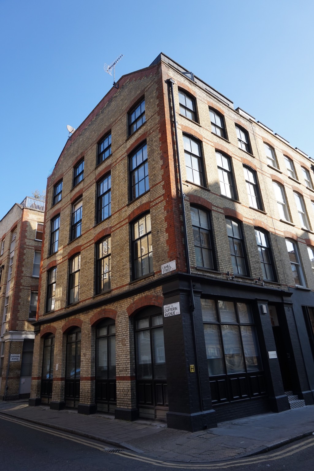 Dufferin Street, Shoreditch, EC1Y 8PD