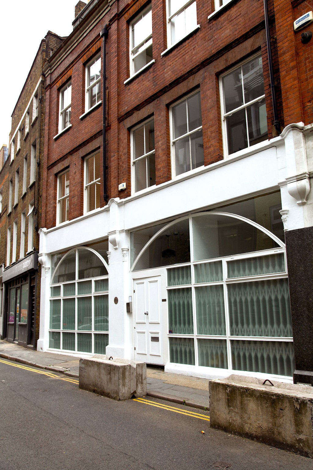 St John's Lane, Farringdon, EC1M 4BJ