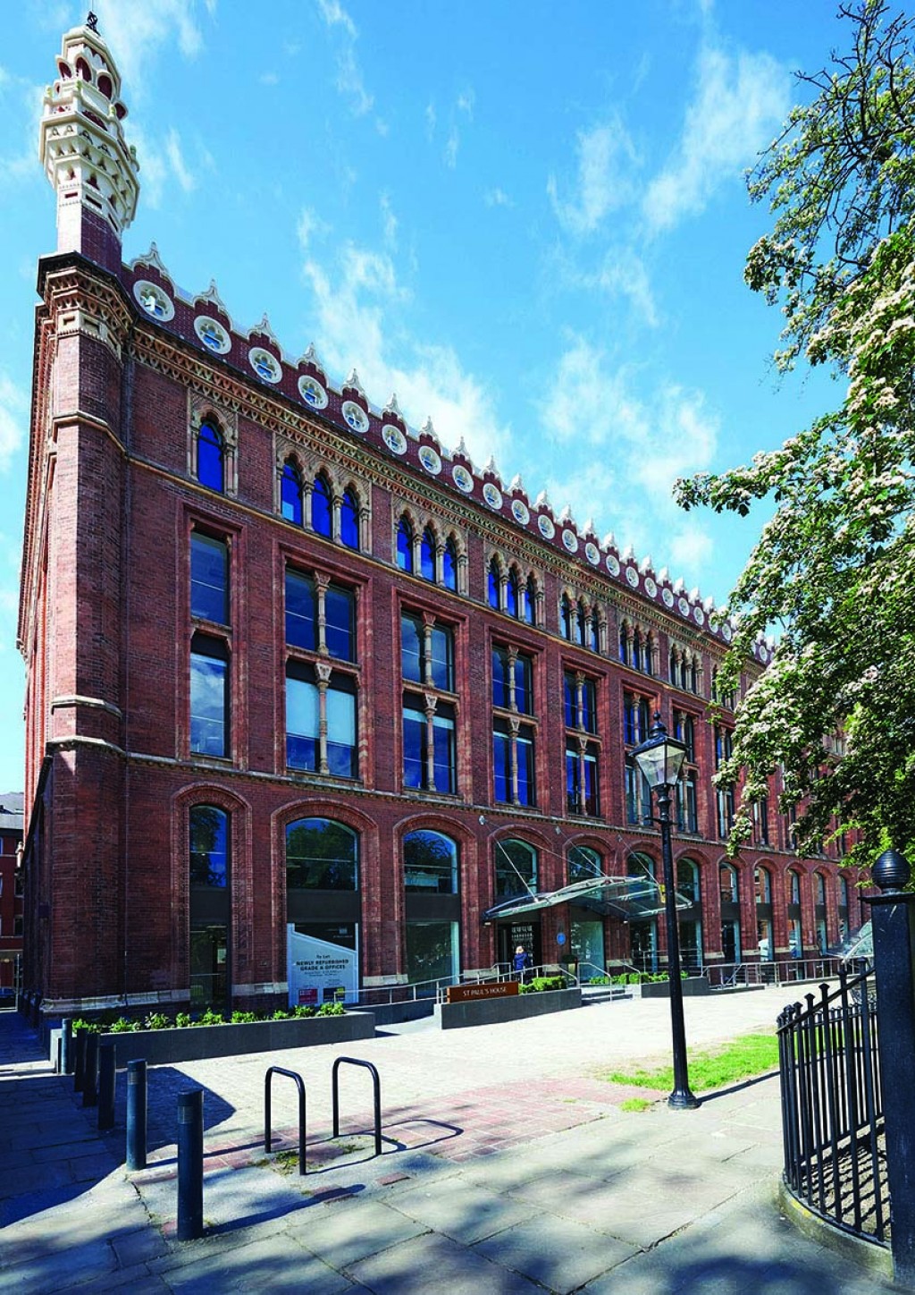 Park Square, Leeds, LS1 2ND