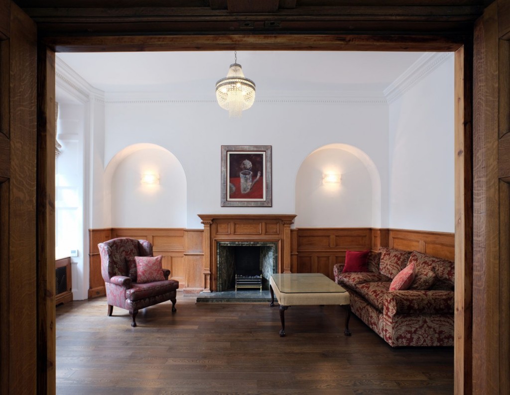 Hanover Square, Mayfair, W1S 1HT