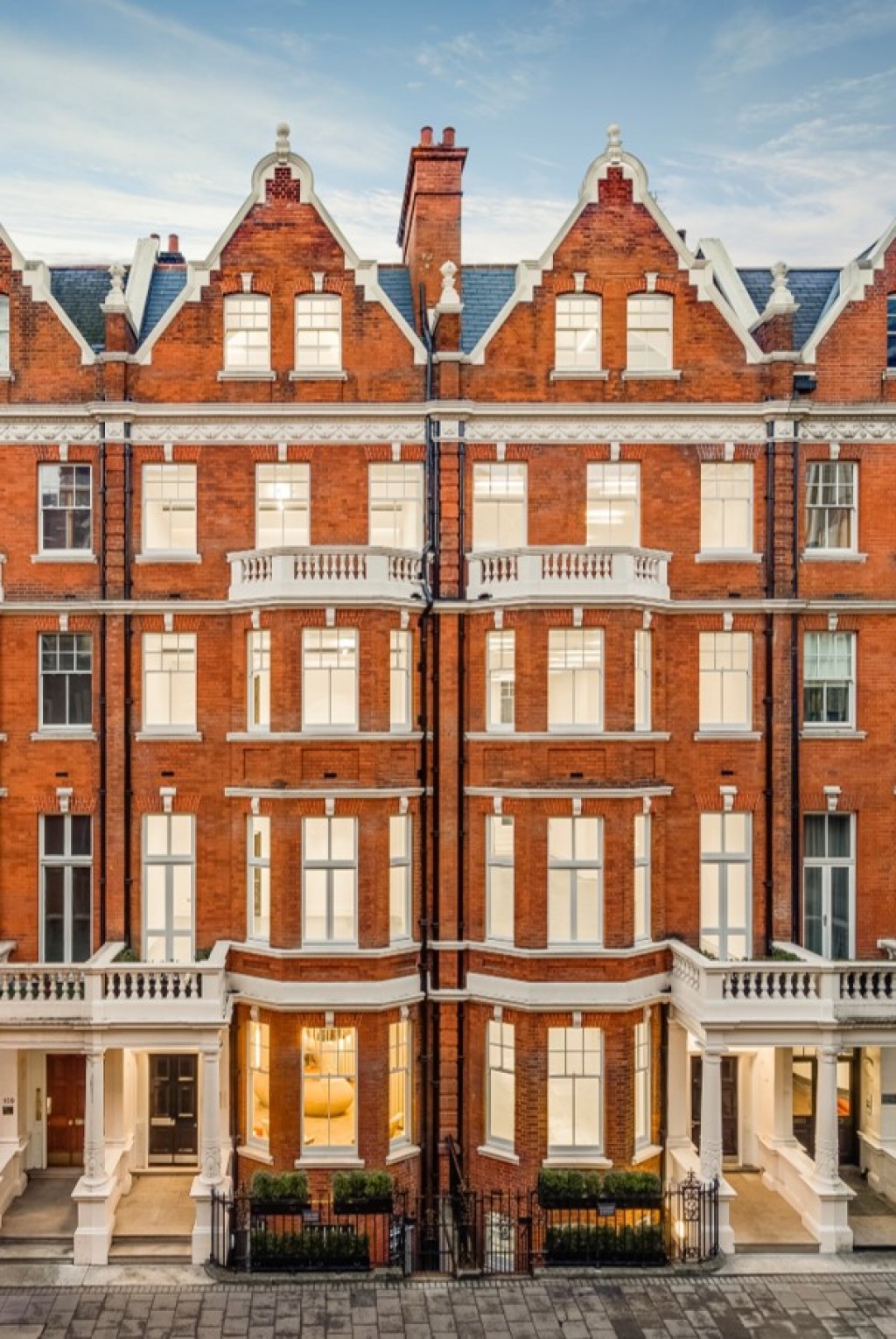 Park Street, Mayfair, London, W1K 7JF
