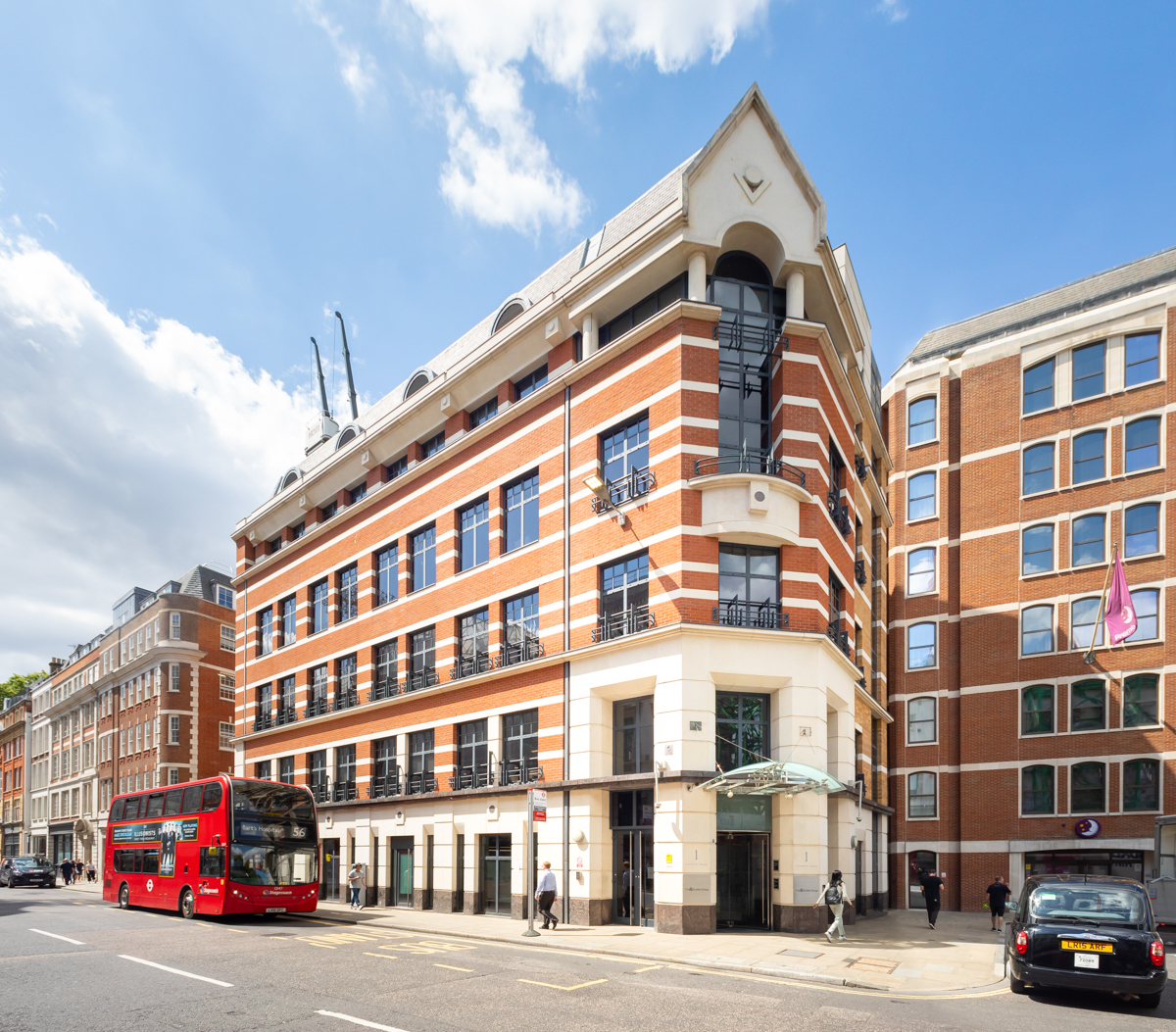 Giltspur Street, Farringdon, London, EC1A 9DD