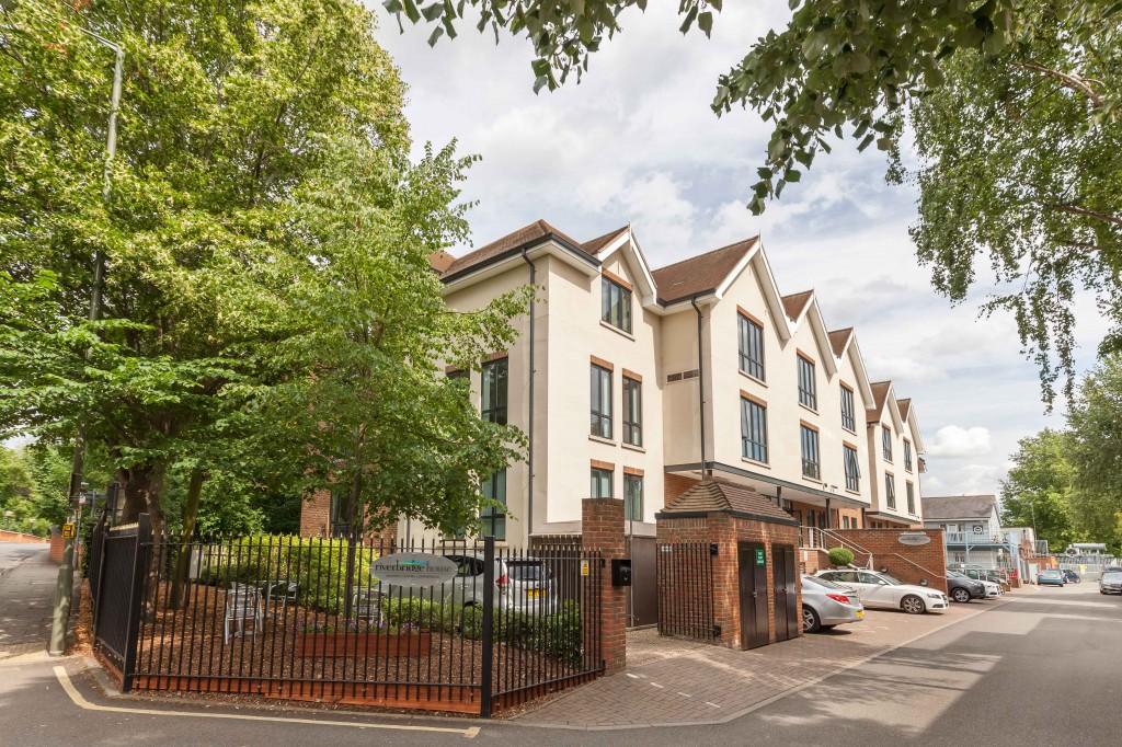 Riverbridge House, Guildford Road, Fetcham, Leatherhead, Surrey, KT22 9AD