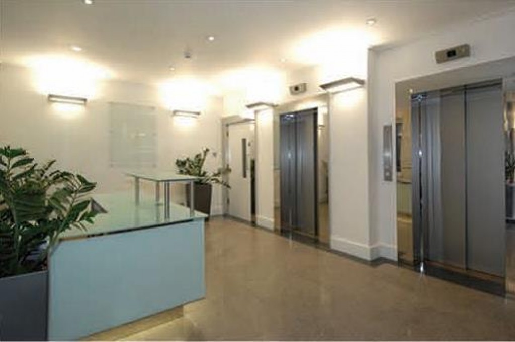 Hewett Street, Shoreditch, EC2A 3NN