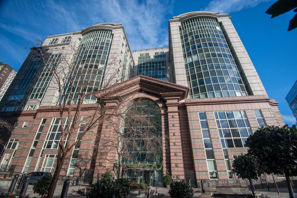 St. Botolph Street, Aldgate, EC3A 7DT