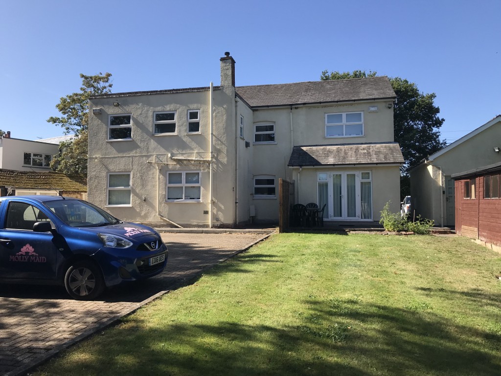 Tongham Road, Farnham, GU10 1PH