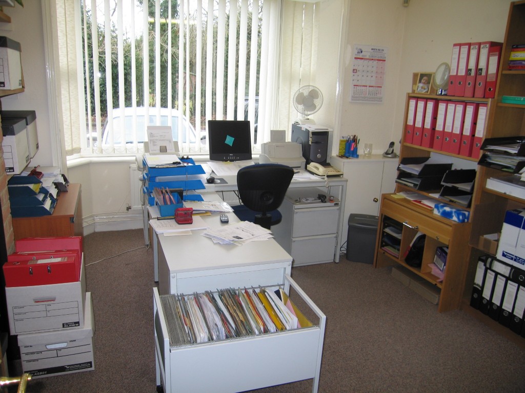 Tongham Road, Farnham, GU10 1PH