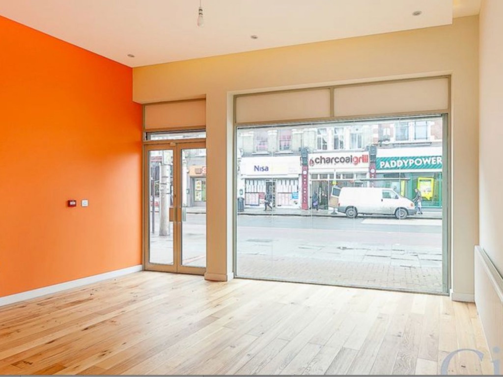 Kilburn High Road, Kilburn, NW6 2BS
