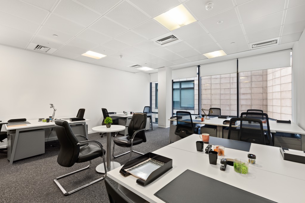 Exchange Place, Edinburgh, EH3 8BL