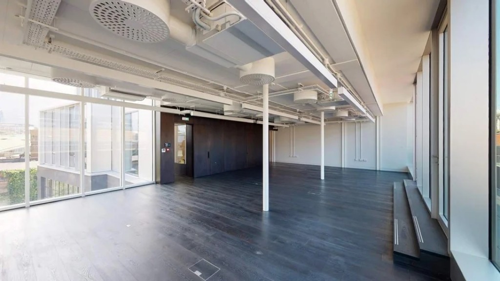 Cowcross Street, Farringdon, EC1M 6EJ