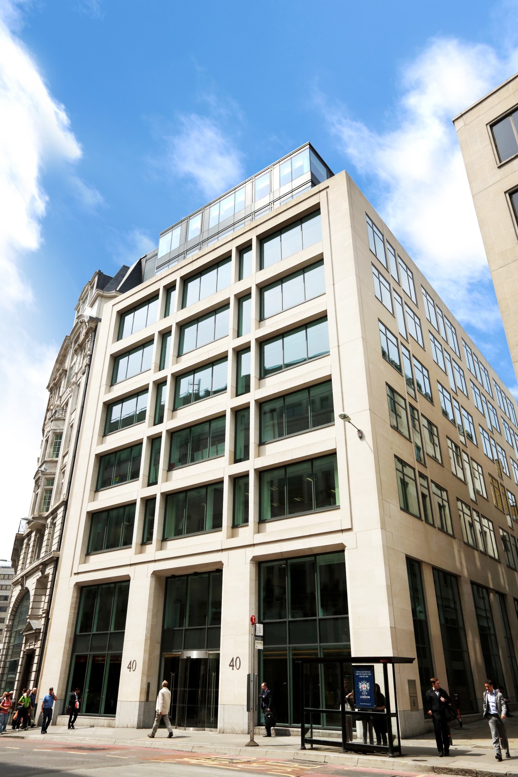 Gracechurch Street, Monument, EC3V 0BT