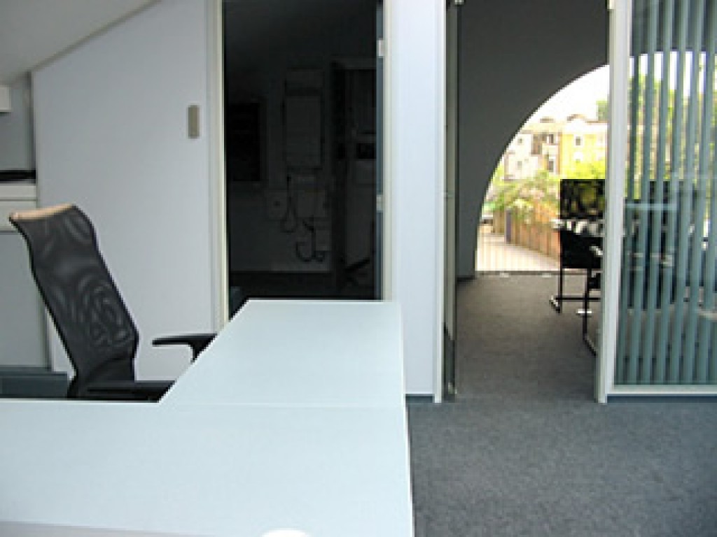 Lysander Grove, Archway, N19 3QP