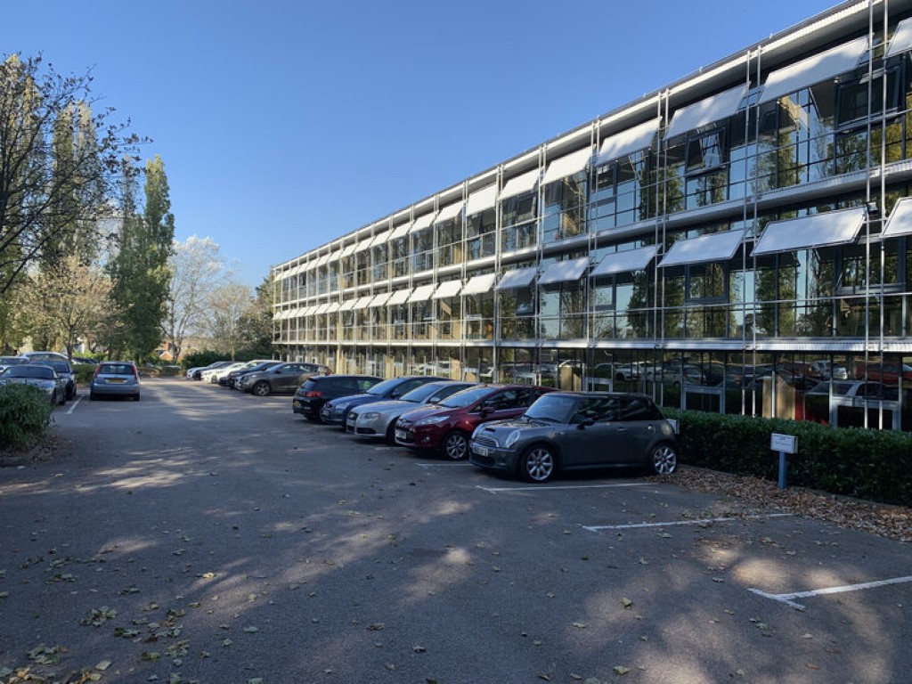 Sherwood Drive, Milton Keynes, MK3 6DP