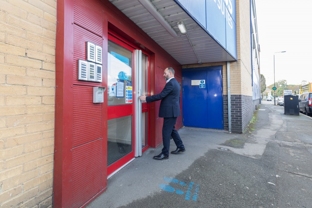 Morden Road, Mitcham, CR4 4DG