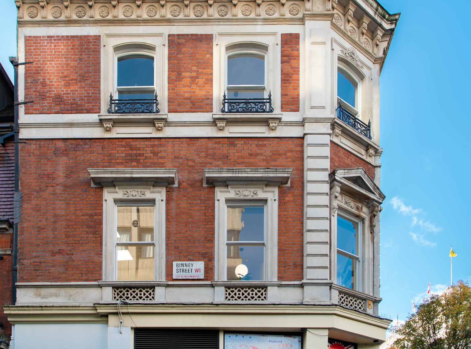 Binney Street, Mayfair, W1K 5BW