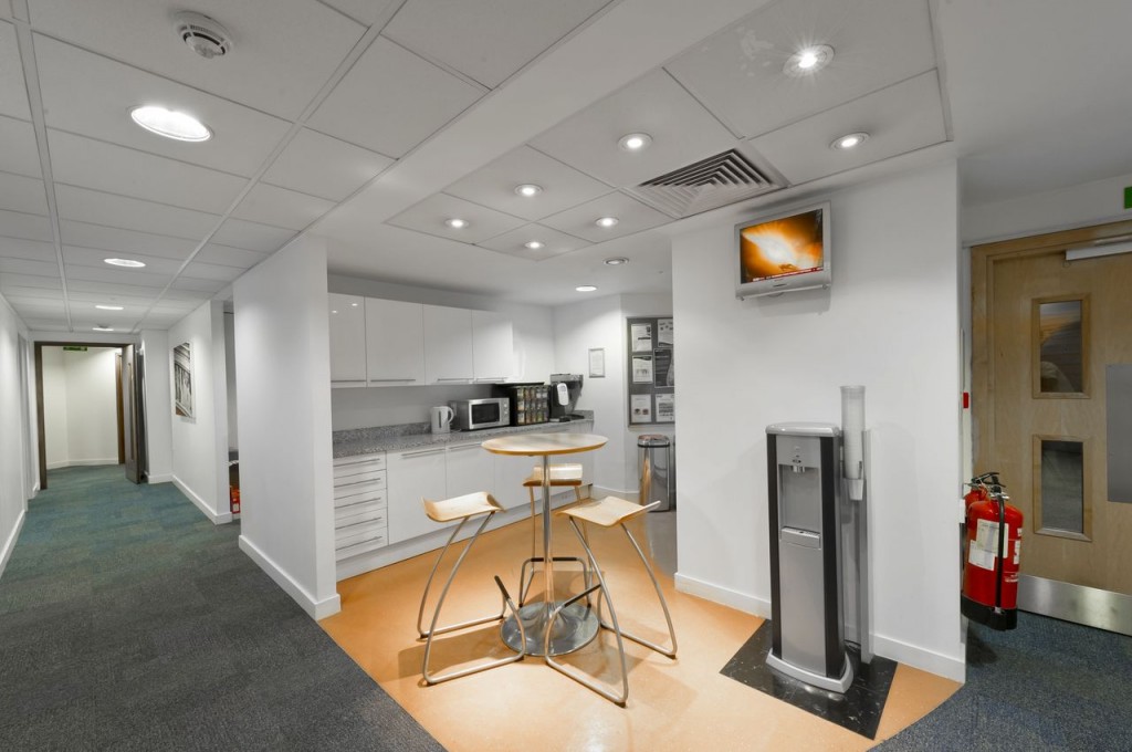 Southampton Row, Holborn, WC1B 5HJ