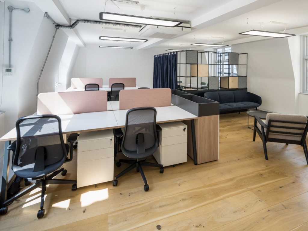 Lloyds Avenue, Aldgate, EC3N 3AX