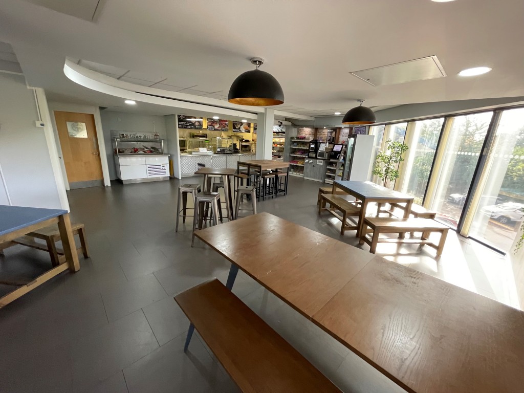 Solihull Parkway, Birmingham, B37 7YS