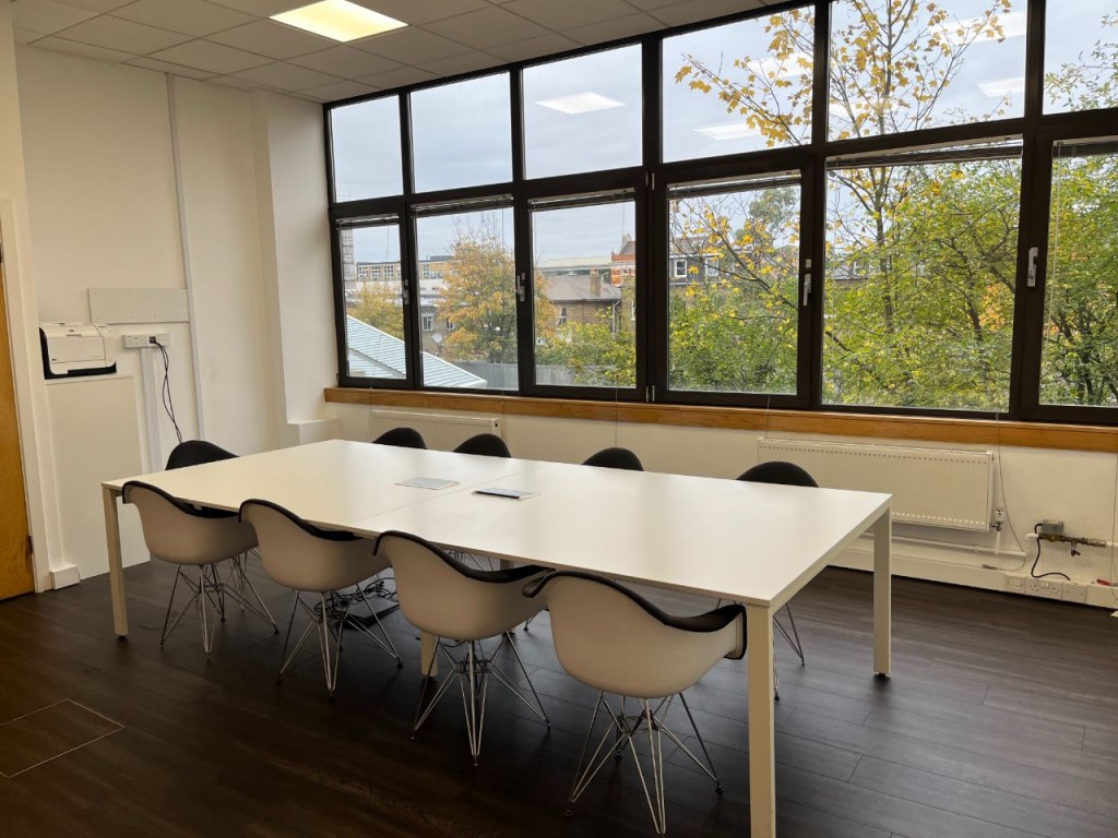 Treeside Property, Cambridge House, 180, Upper Richmond Road, Putney, London, SW15 2SH