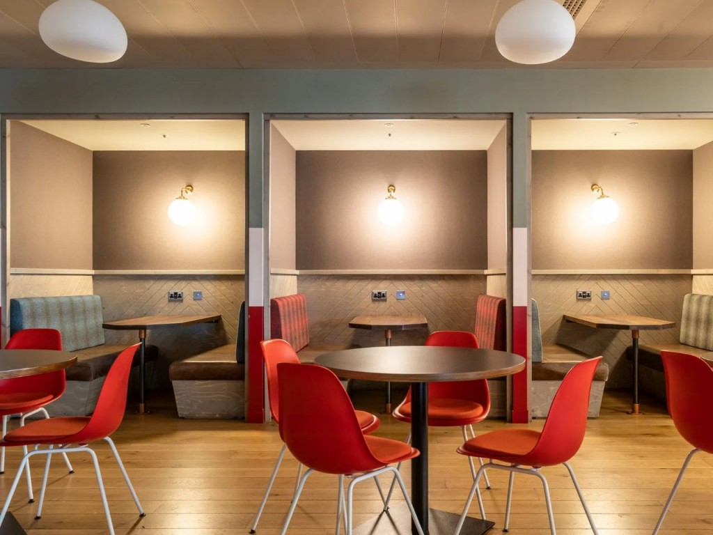 Leman Street, Aldgate, E1 8FA