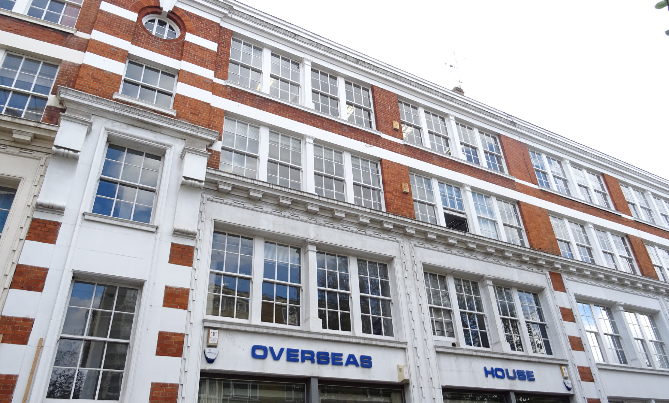 Ironmonger Row, Old Street, EC1V 3QN