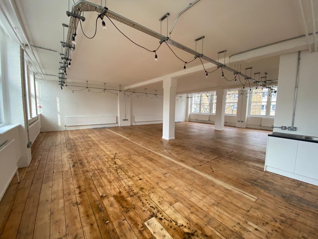 Ironmonger Row, Old Street, EC1V 3QN