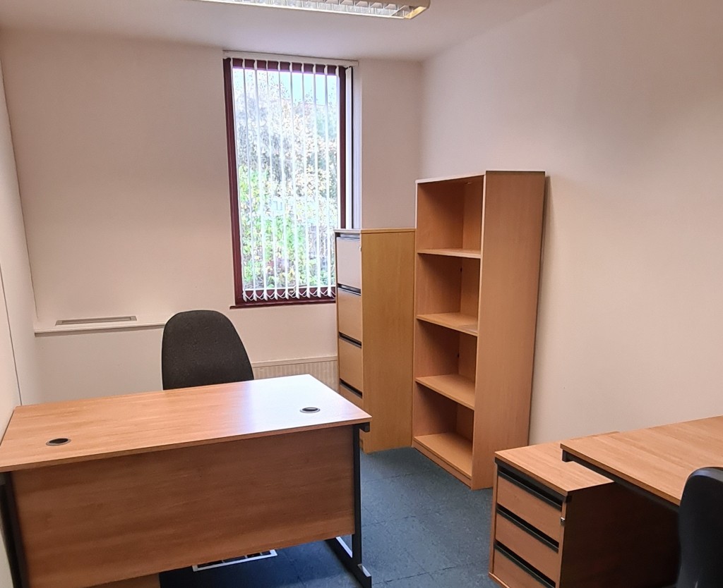 Bellfield Road, High Wycombe, HP13 5HW