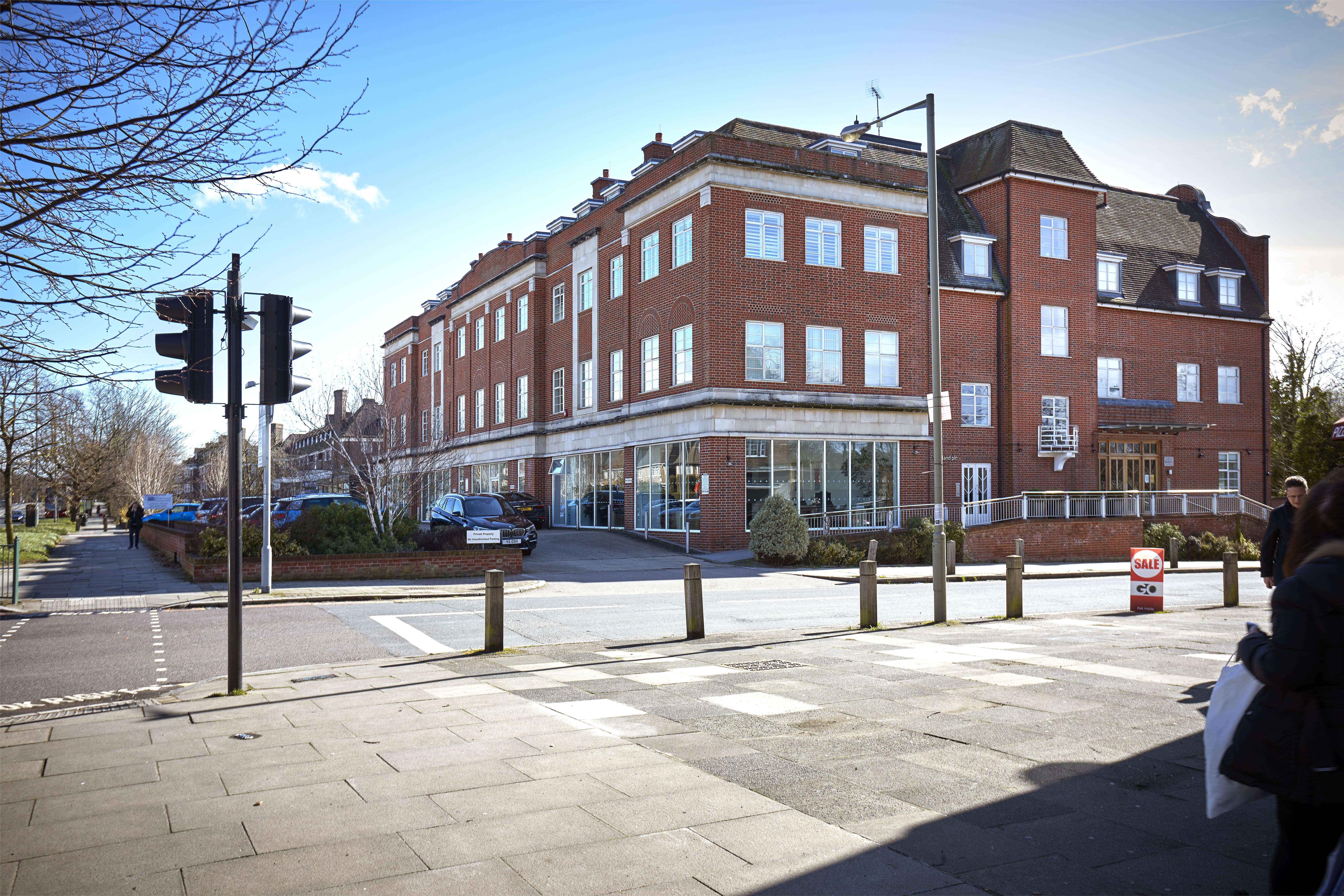 Lyttelton Road, Hampstead Garden Suburb, N2 0EF