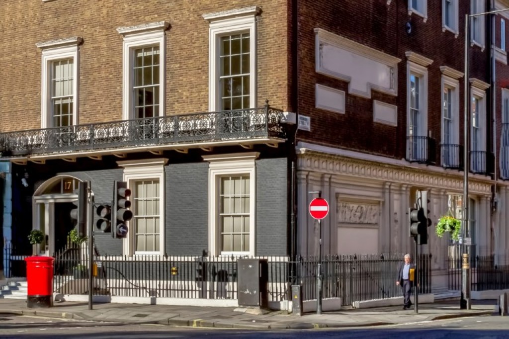Cavendish Square, Marylebone, W1G 0PH