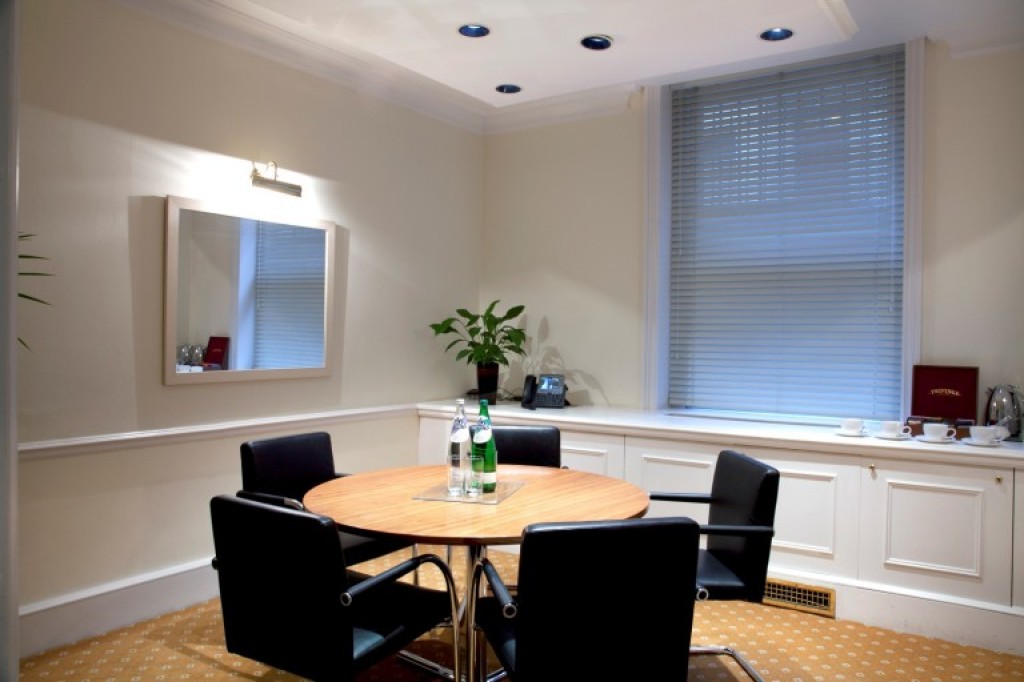 Berkeley Square, Mayfair, W1J 6HE