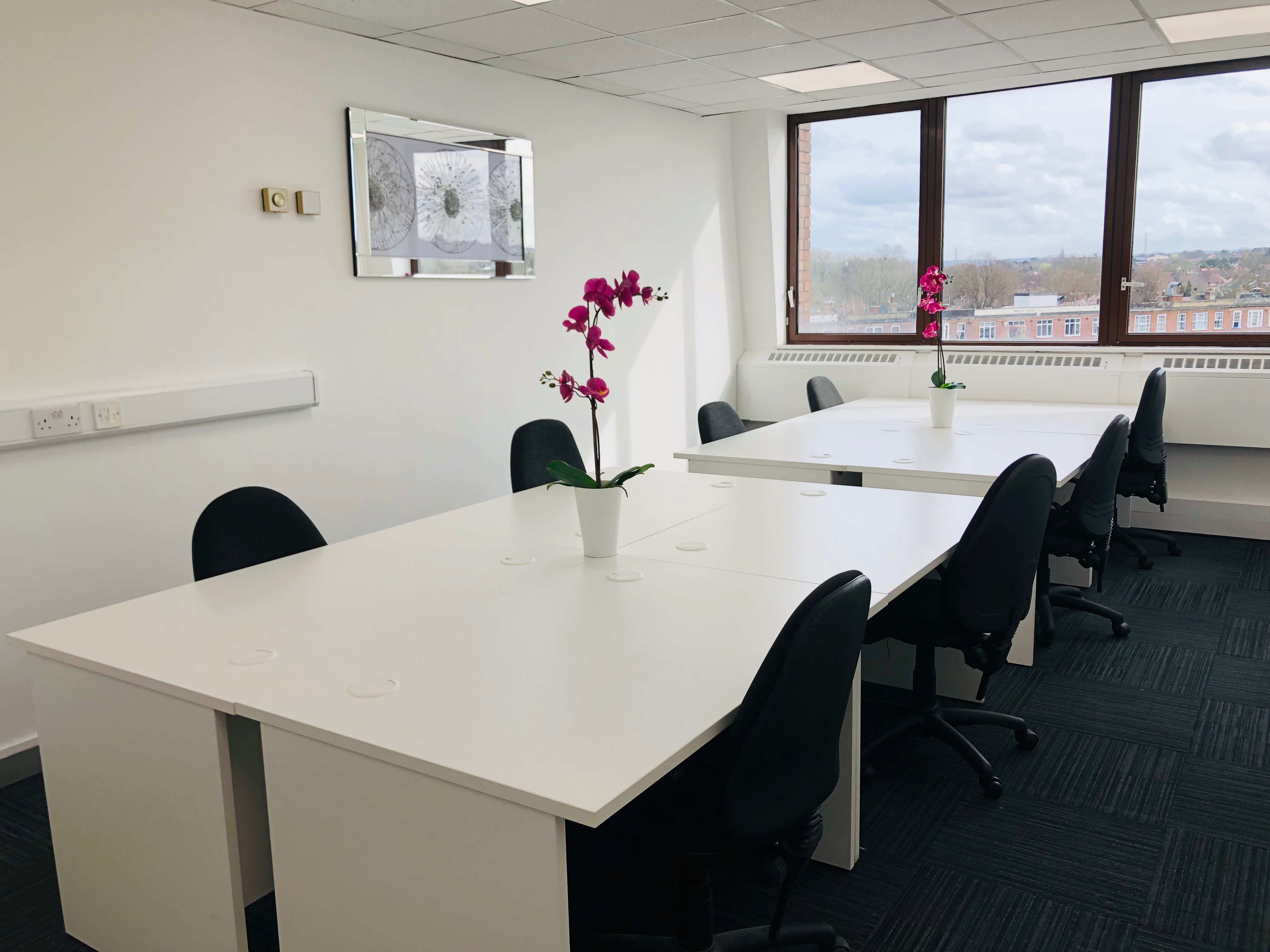 London Road, Morden, SM4 5BX