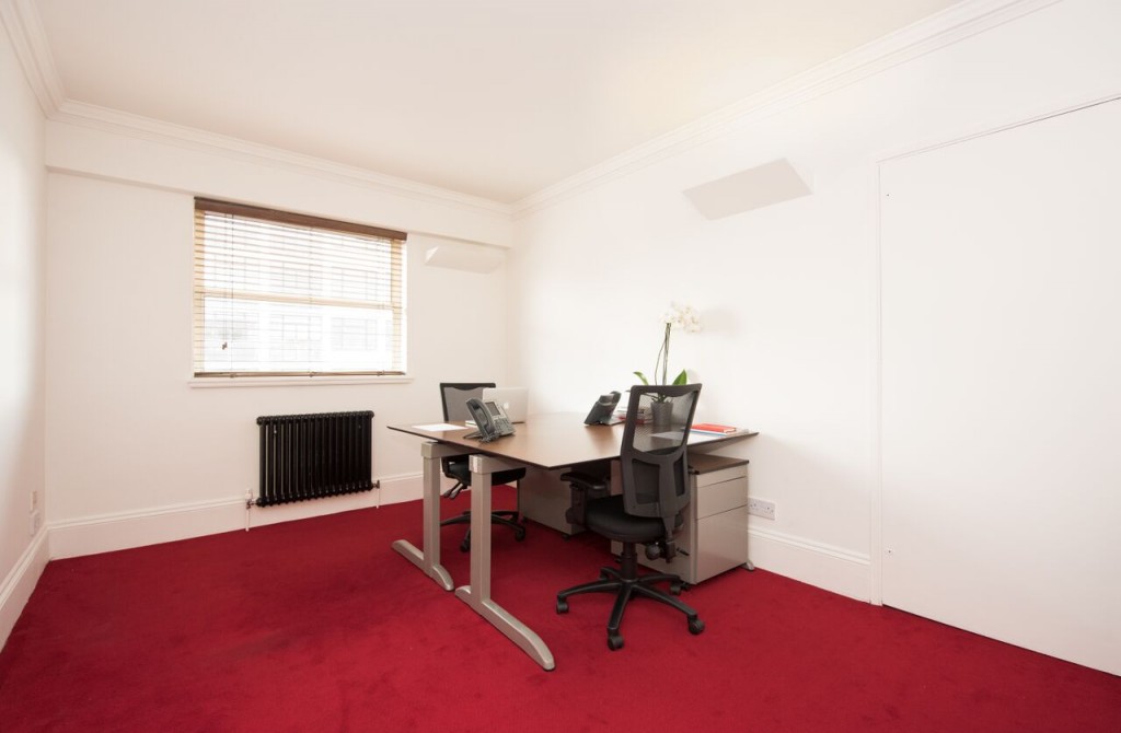 Lavender Hill, Clapham, SW11 5TG
