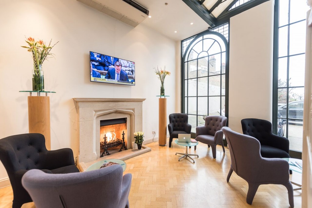 Lavender Hill, Clapham, SW11 5TG