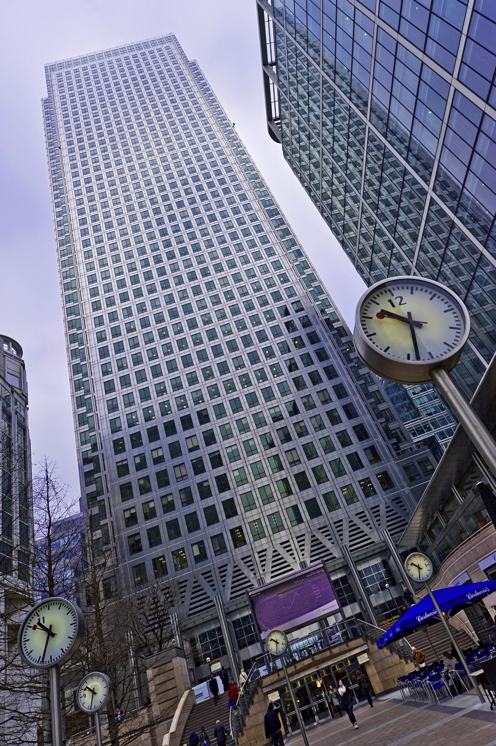 Regus, 25, Canada Square, Canary Wharf, London, E14 5LB
