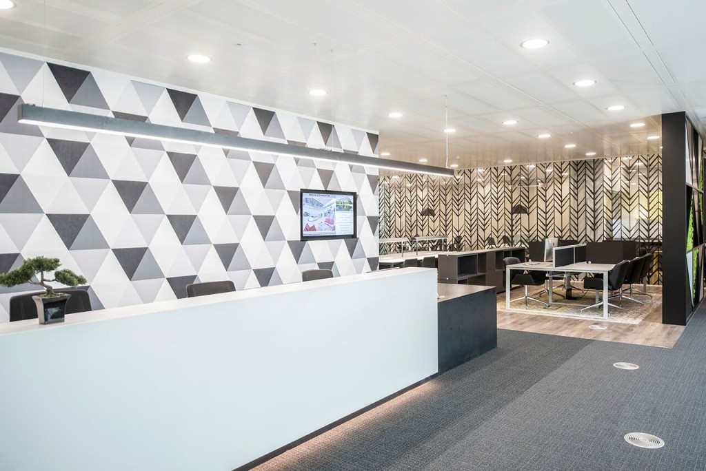 Chiswick High Road, Chiswick Park, W4 5YA
