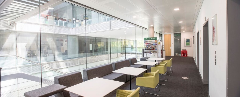 Chiswick High Road, Chiswick Park, W4 5YA