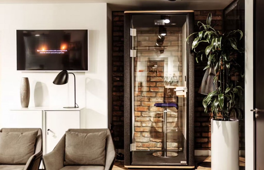 32 Threadneedle Street, Bank, London, EC2R 8AY