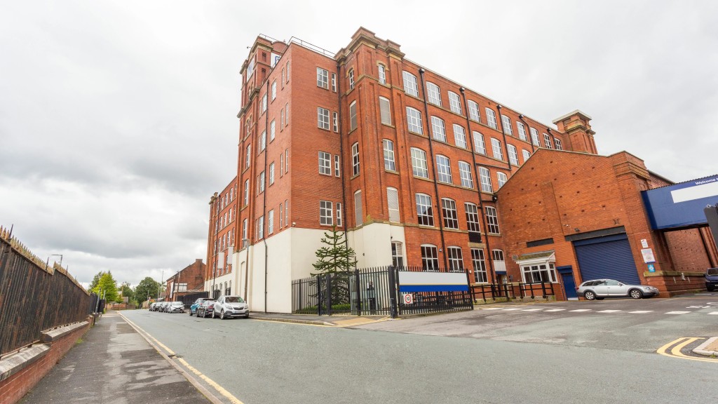 Lees Street, Manchester, M27 6DB