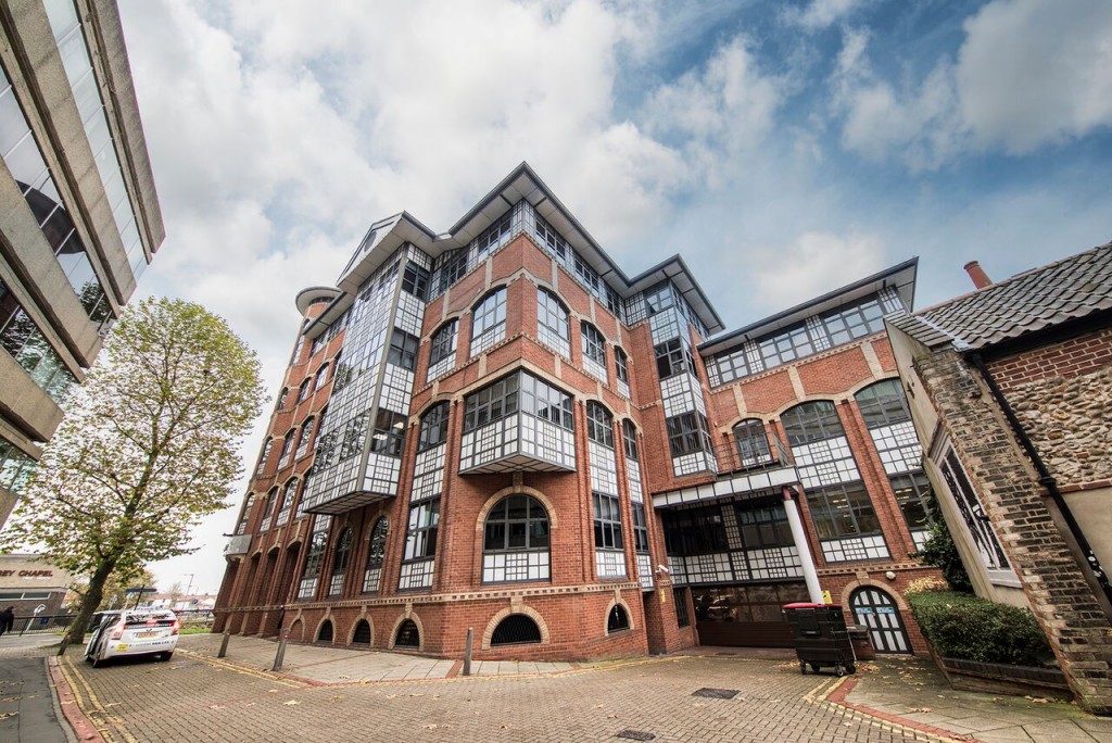 St Crispins Rd, Norwich, NR3 1YE