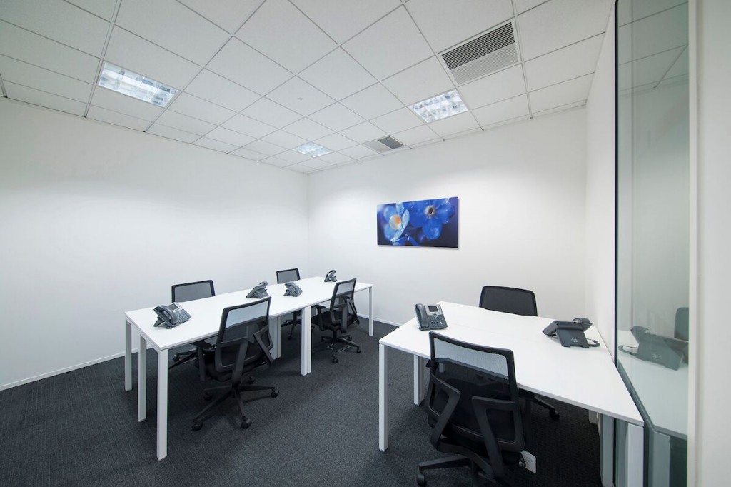 Bath Road, Slough, SL1 4DX