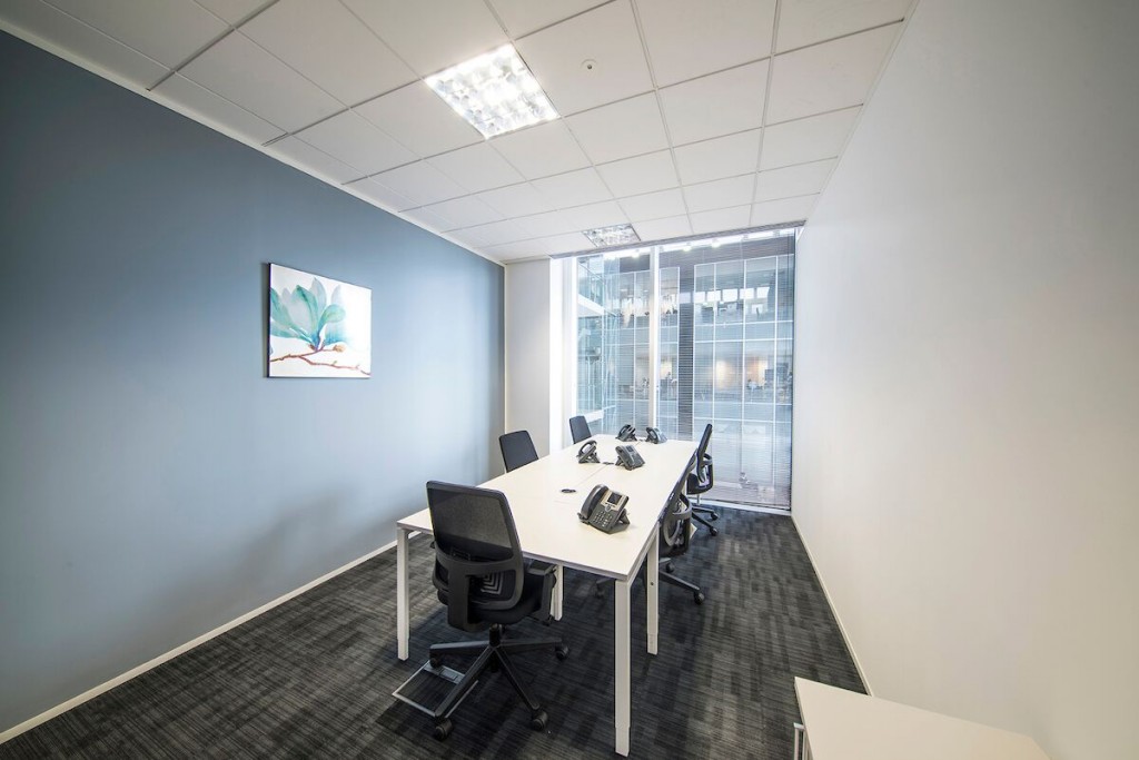 Bath Road, Slough, SL1 4DX