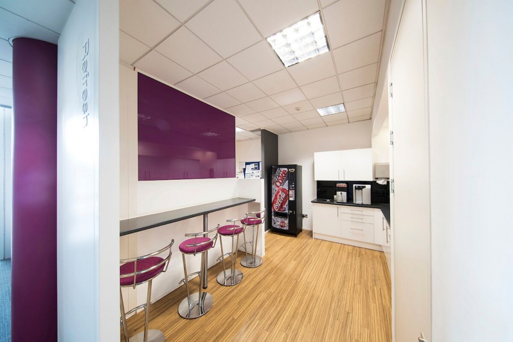 Bath Road, Slough, SL1 4DX