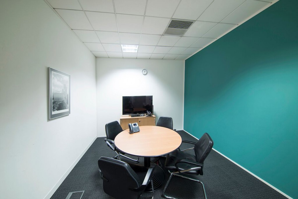 Bath Road, Slough, SL1 4DX